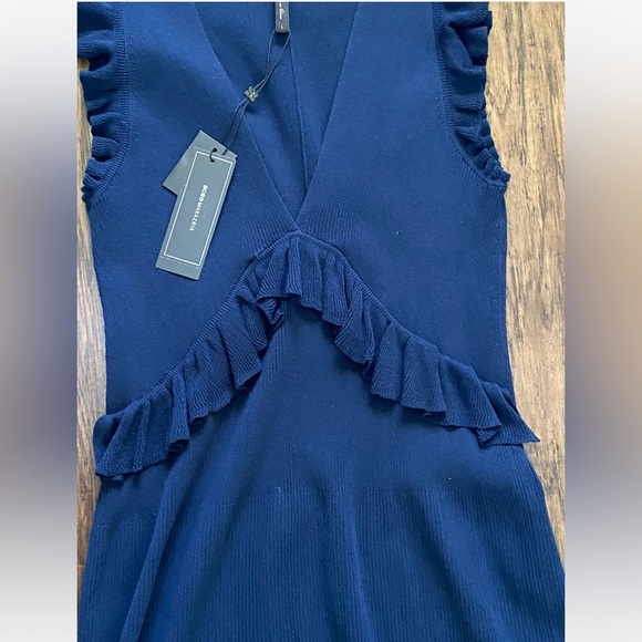 BCBG Maxazria dress in dark navy colorsize L